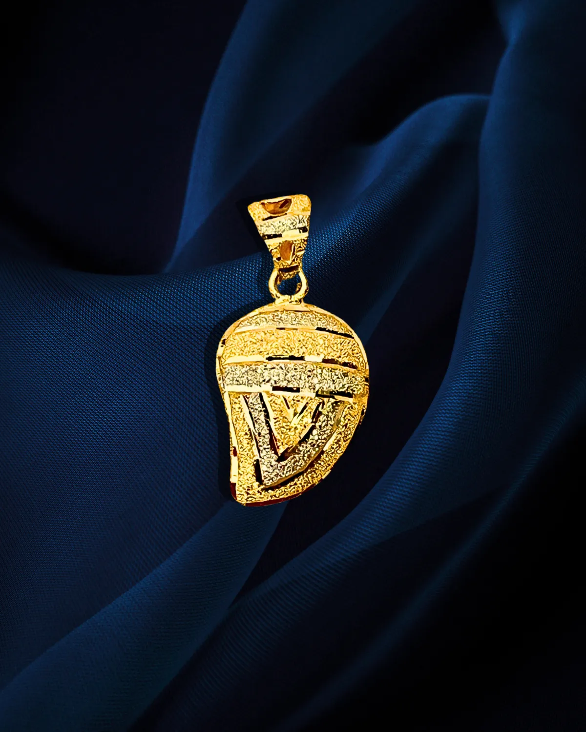 22 KT Gold Designer Mango Shaped Pendant Set (D128)