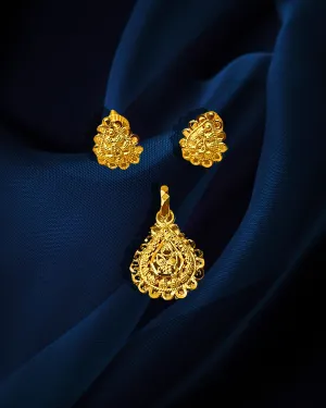 22 KT Gold Designer Teardrop Engraved Pendant Set (D125)