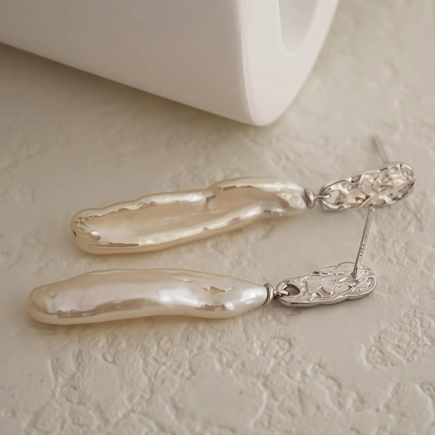 Baroque Pearl Drop Earrings,18K or White Gold Plated Sterling Silver Pearl Earrings, 18K or White Gold Pearl Statement Earrings for Women with Exquisite Handmade Packaging,Freshwater Pearl Drop Earrings Suitable for Weddings,Birthday Gift