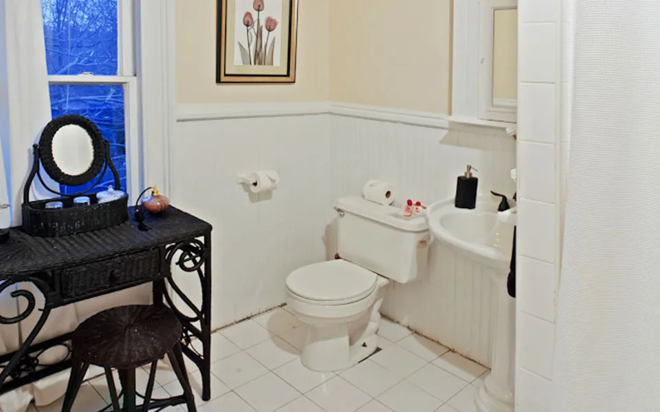Black Memorabilia Suite