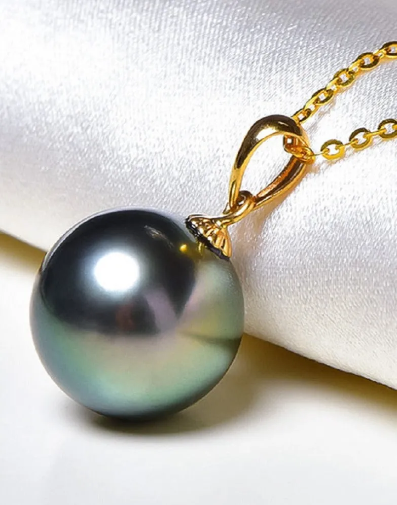 Charming 13mm Natural Tahitian Black Pearl Pendant