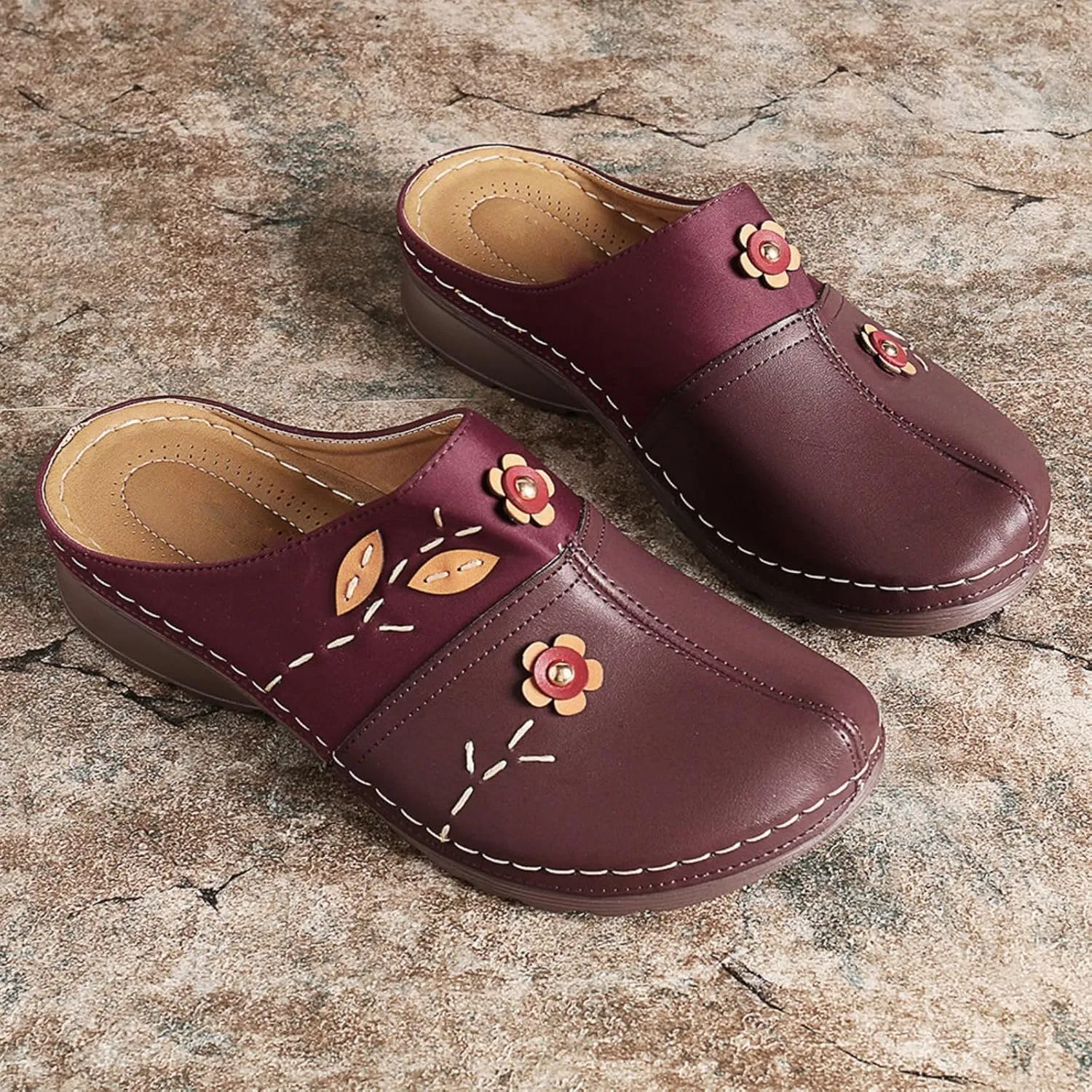 Clogs Shoes for Women Summer Leather Slippers Comfort Work Slip on Loafers Wide Fit Mules Beach Flowers Wedge Sandals Comfortable Closed Toe Walking Orthopedic Arch Support Platform Mule