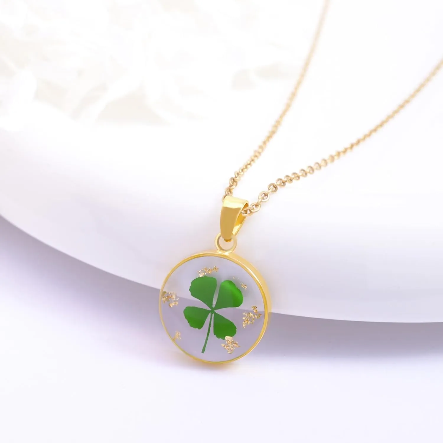 Four Leaf Clover Pressed Flower Necklaces for Women,Unique Handmade Design Pendant Necklace,Thoughtful Gift for Christmas /18" (Gold)