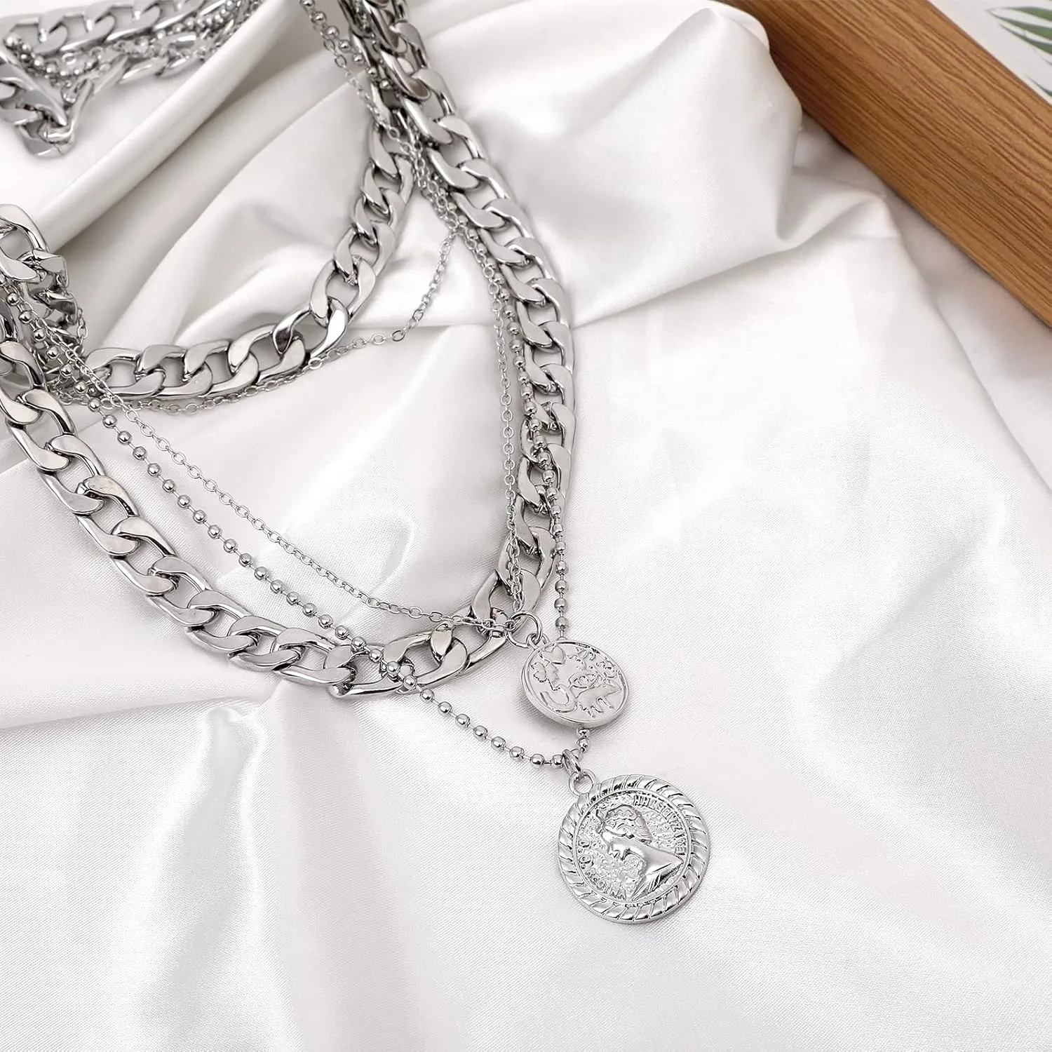 MJartoria Gold Layered Necklaces for Women Trendy Retro Coin Pendant Necklace Dainty Chunky Chain Choker Necklaces for Jewelry Birthday Gifts
