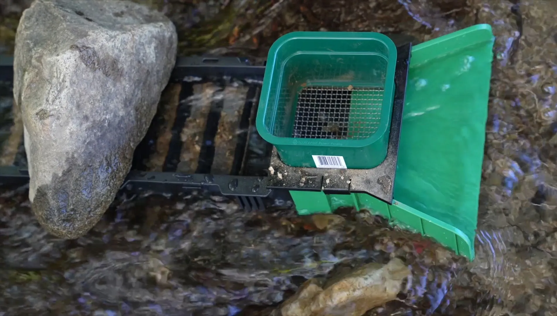 Sluice Fox mini classifier screen gold panning kits, stainless steel screen mesh sifting sieve prospecting and gem sorting; shark tooth sift sifter