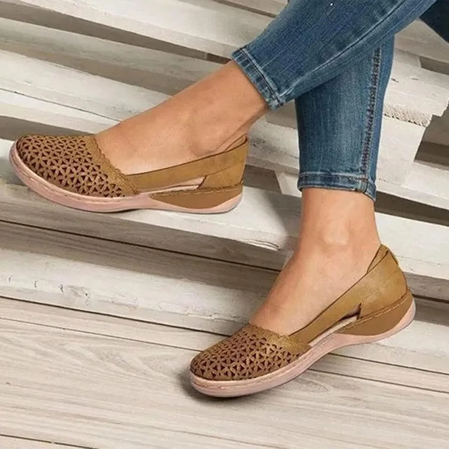 Womens Hollow Ballet Flats Round Toe Slip On Shoes Light Weight Comfort Sandals Retro Low Heels Shoe Vintage Leather Sandal Casual Walking Mary Janes Shoes with Breathable Eyelets